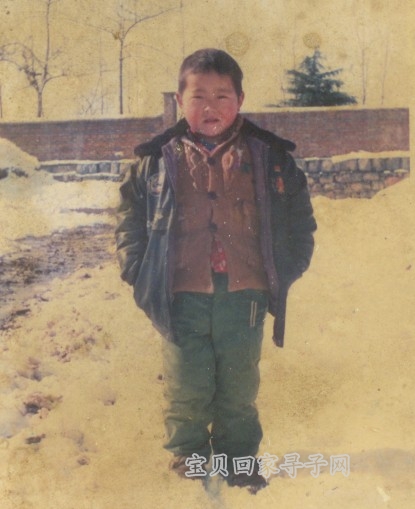 杨刚六岁时候的照片.jpg