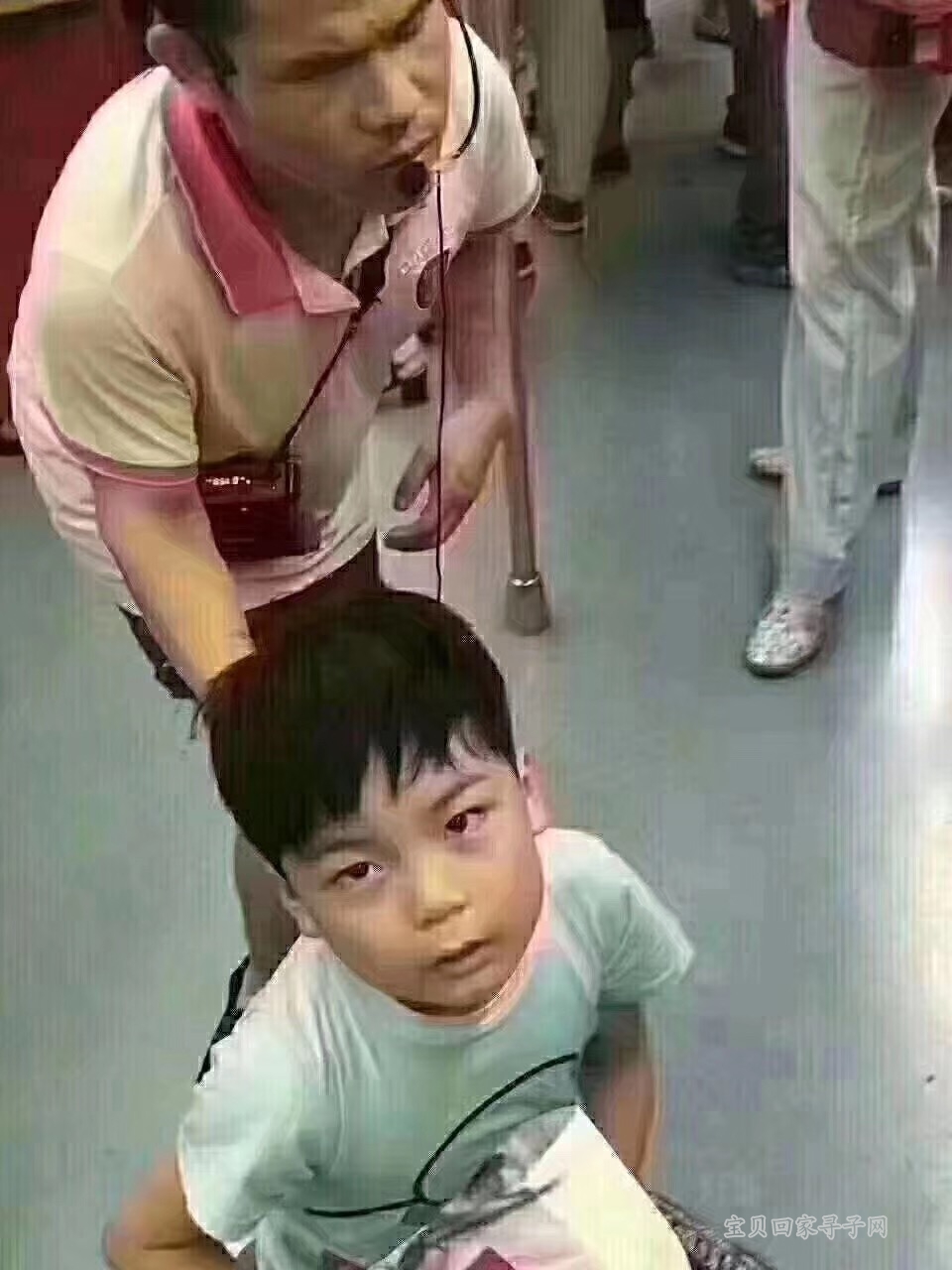 男童与嫌疑人